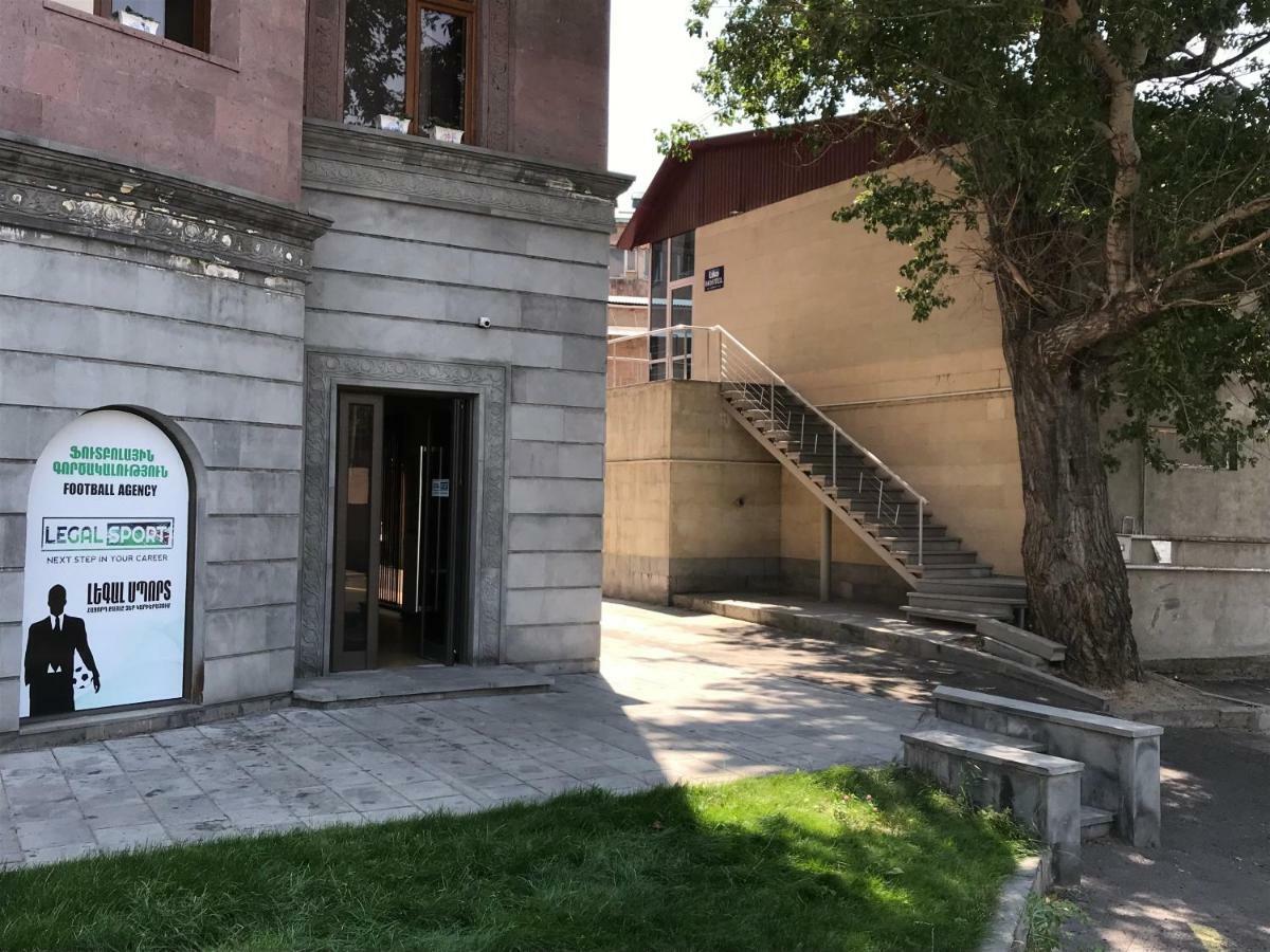 Liko Hostel Yerevan Exterior photo